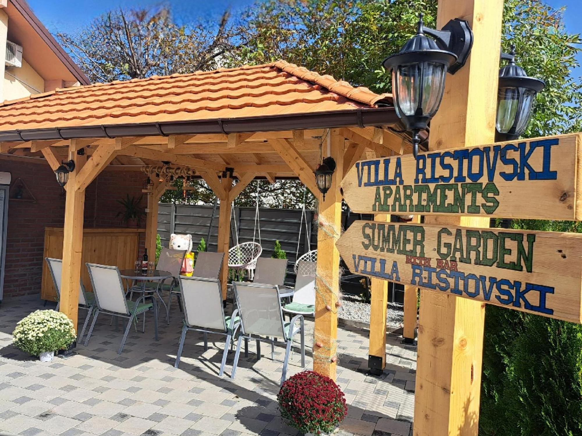 Villa Ristovski Ohrid Bilik gambar